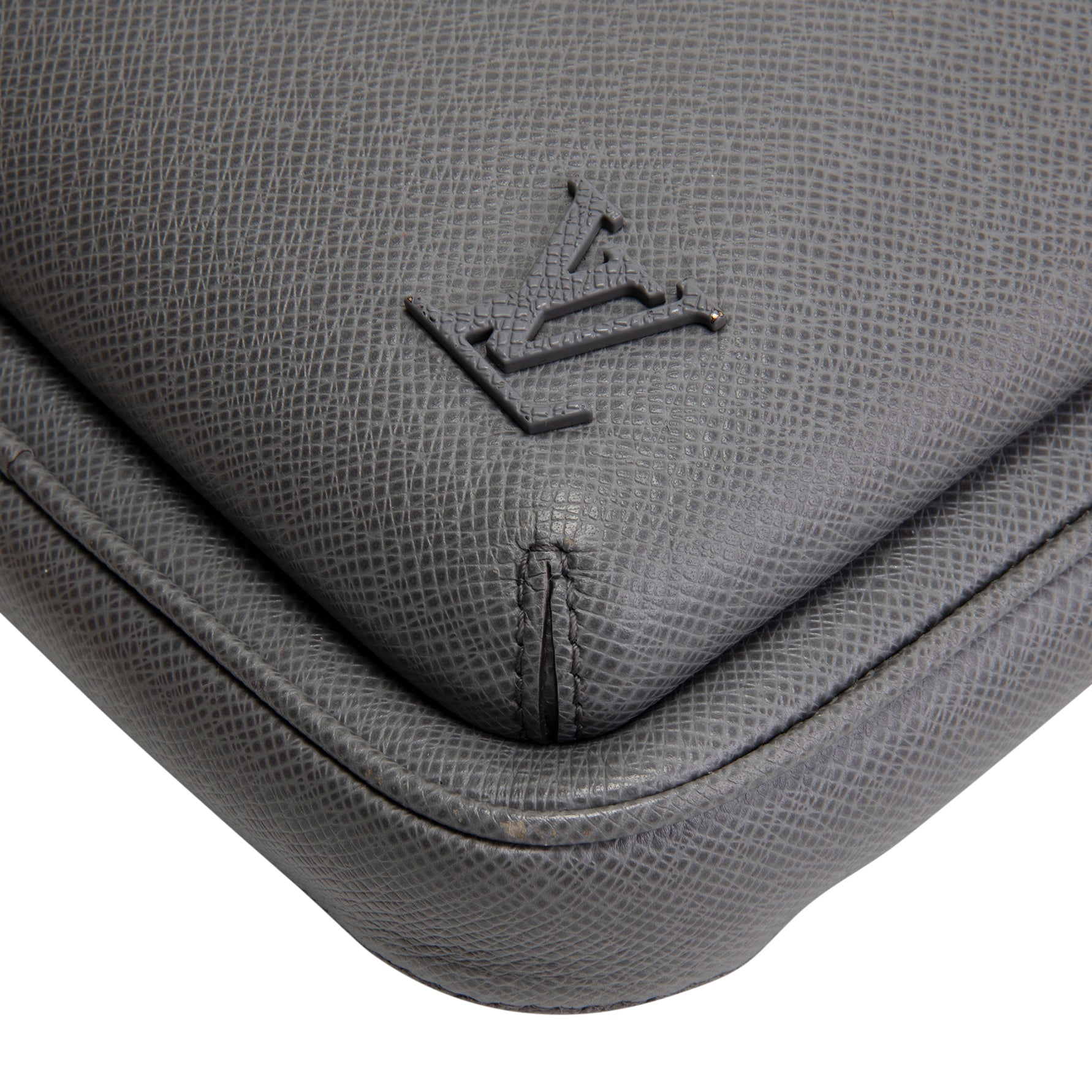 LOUIS VUITTON Taiga Avenue Sling - Gray OUTLET FINAL SALE