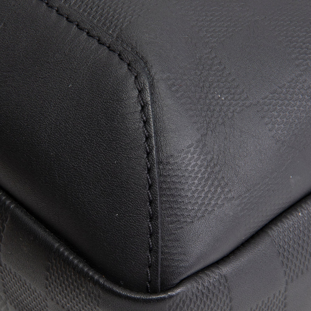 LOUIS VUITTON Damier Infini Avenue Sling - Black