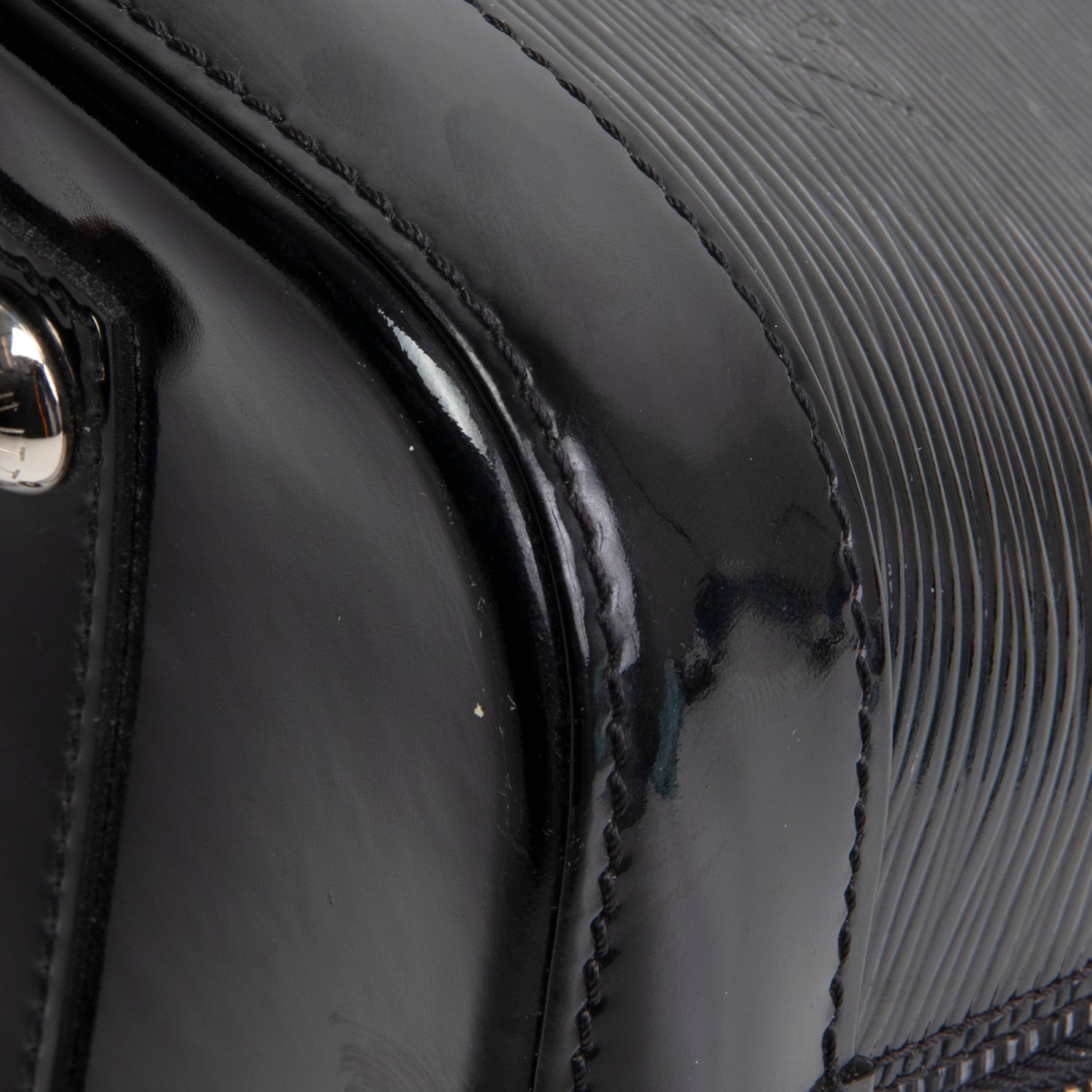 LOUIS VUITTON Electric Epi Leather Alma PM - Black