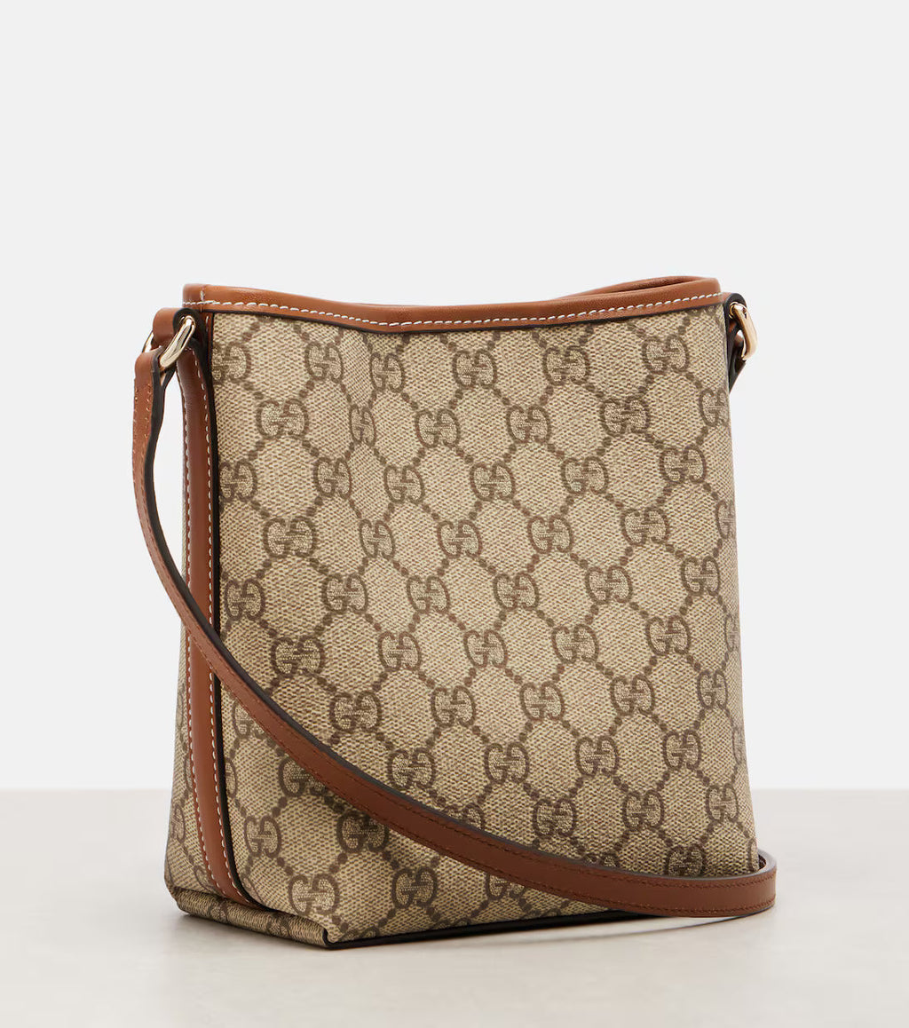 Gucci GG Emblem Small bucket bag 2025