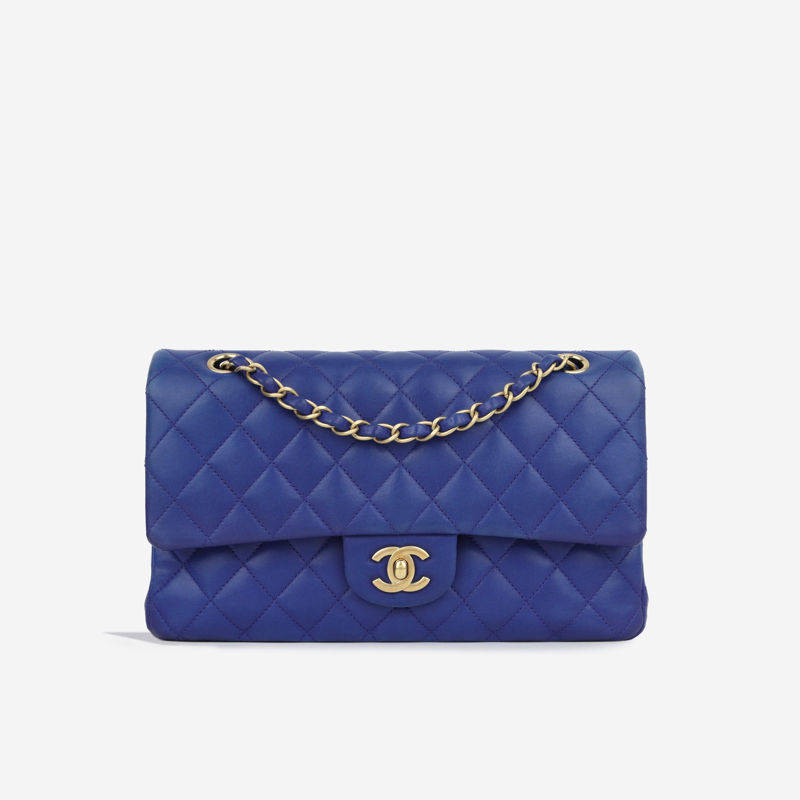 Medium Classic Flap