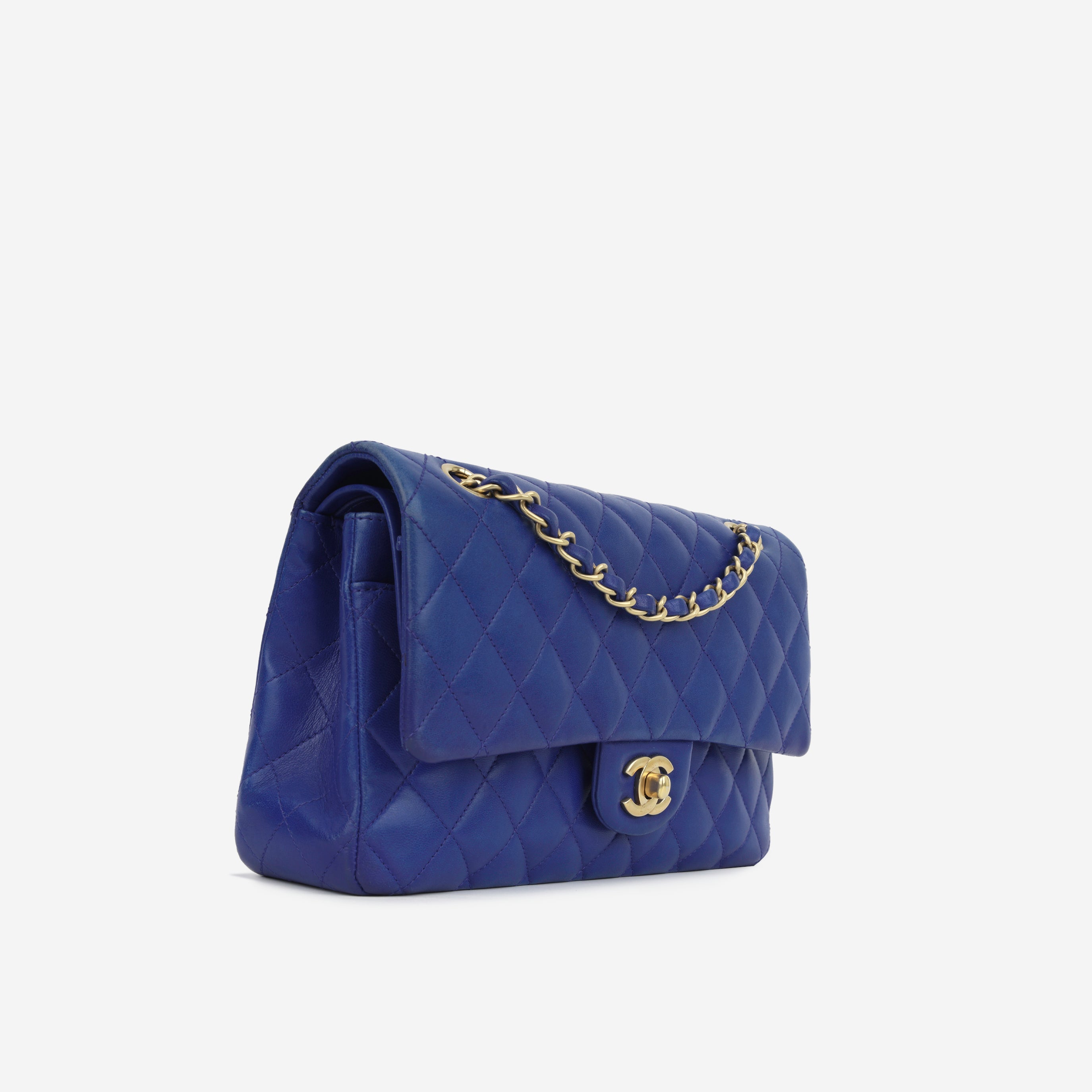 Medium Classic Flap