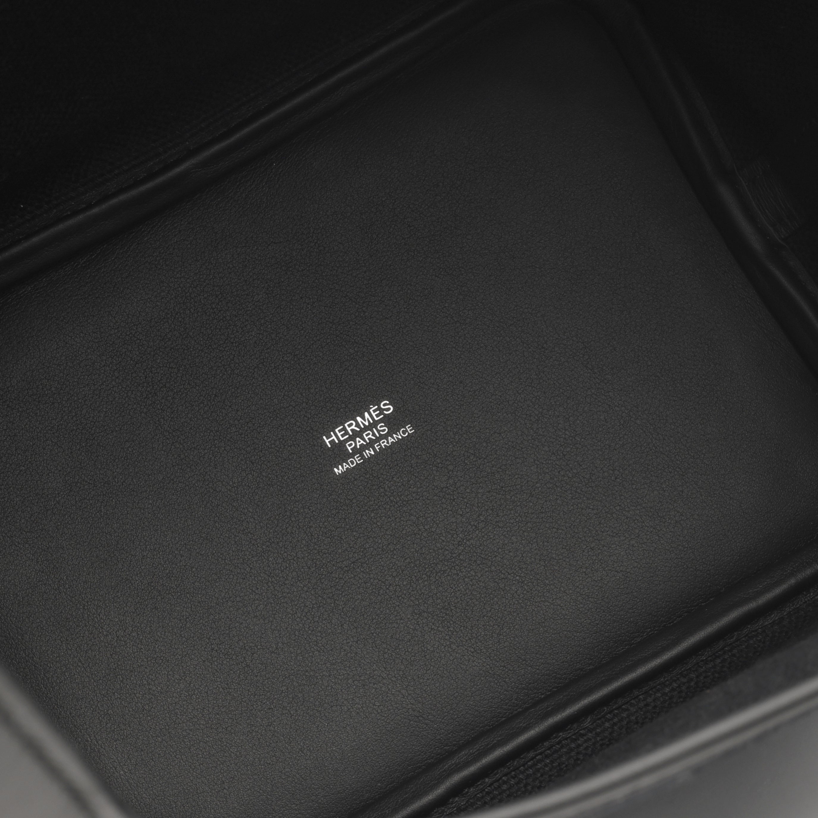 Hermès Picotin 18 Cargo - Noir Canvas / Swift | Palladium Hardware