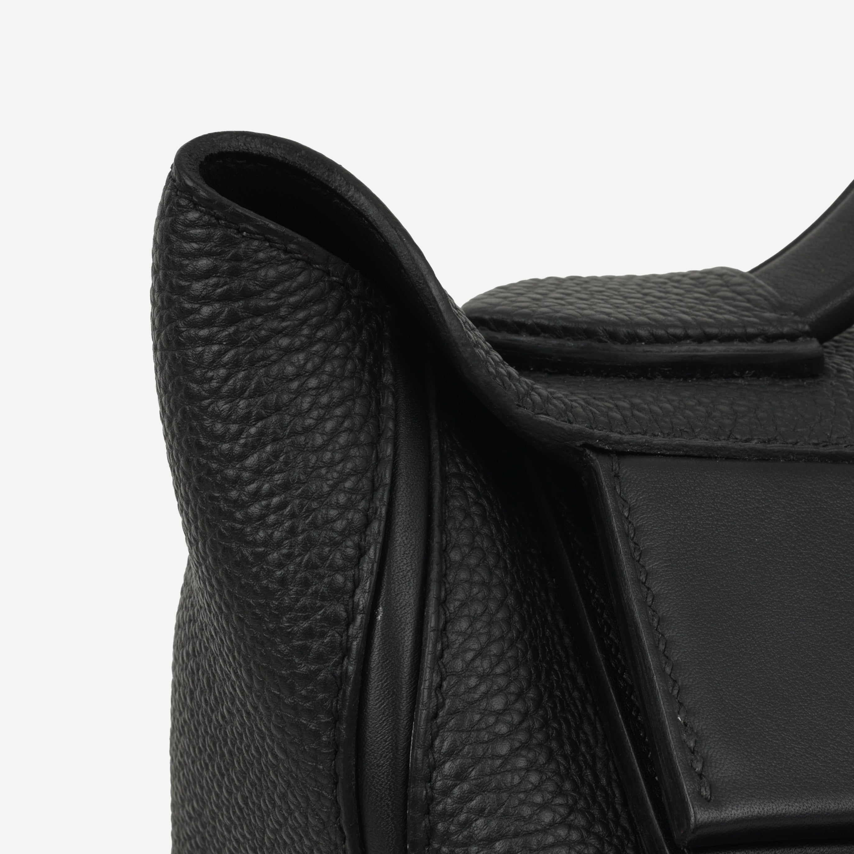 Hermés 24/24 35 - Noir Togo / Swift Leather | Gold Hardware