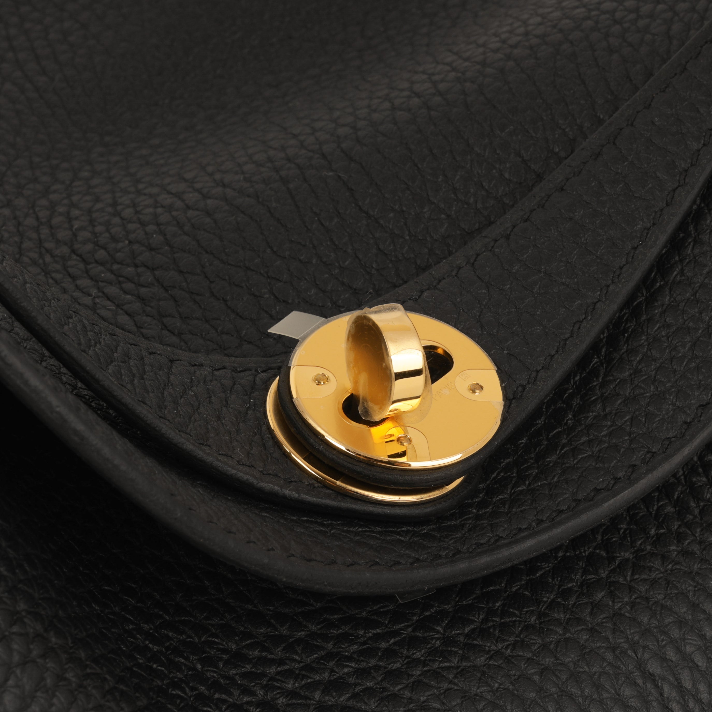 Hermès Lindy 26 - Noir Clemence | Gold Hardware
