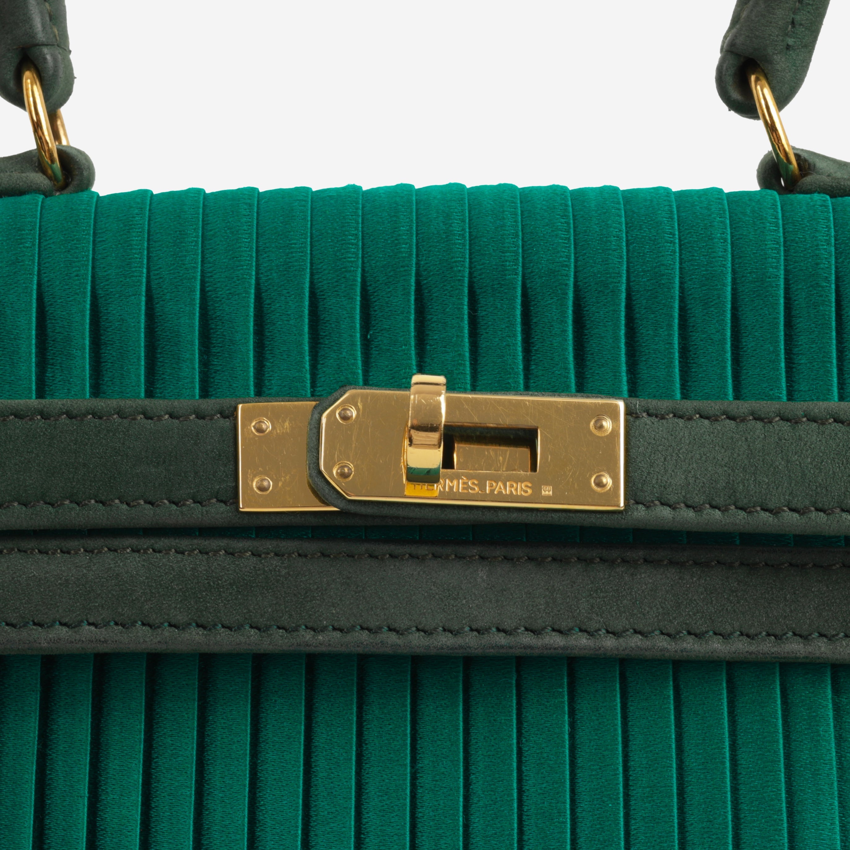 Hermès Vintage Kelly 20 - Malachite Satin/Vert Fonce Veau Velours | Gold Hardware