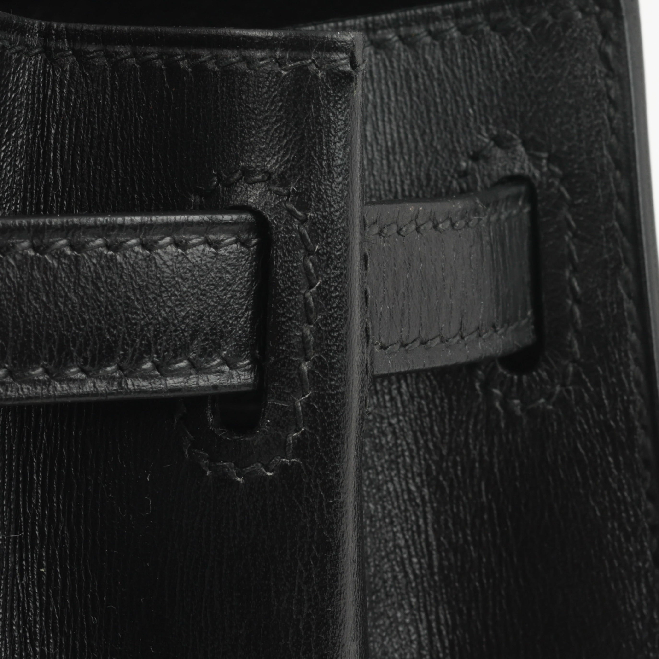 Hermès Vintage Kelly 20 - Black Box Calf | Gold Hardware