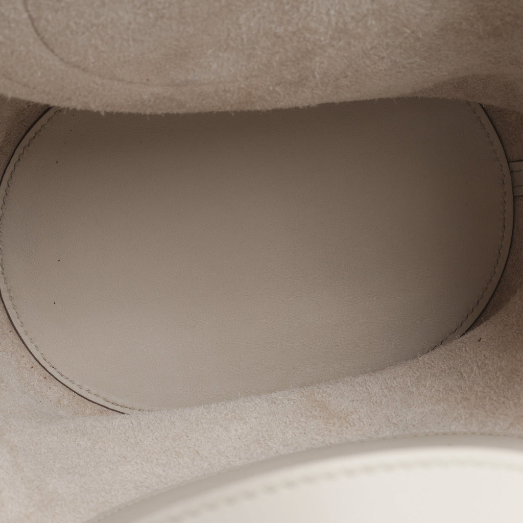 Hermès In-The-Loop 18 Bag - Beton Clemence/Swift | Gold Hardware