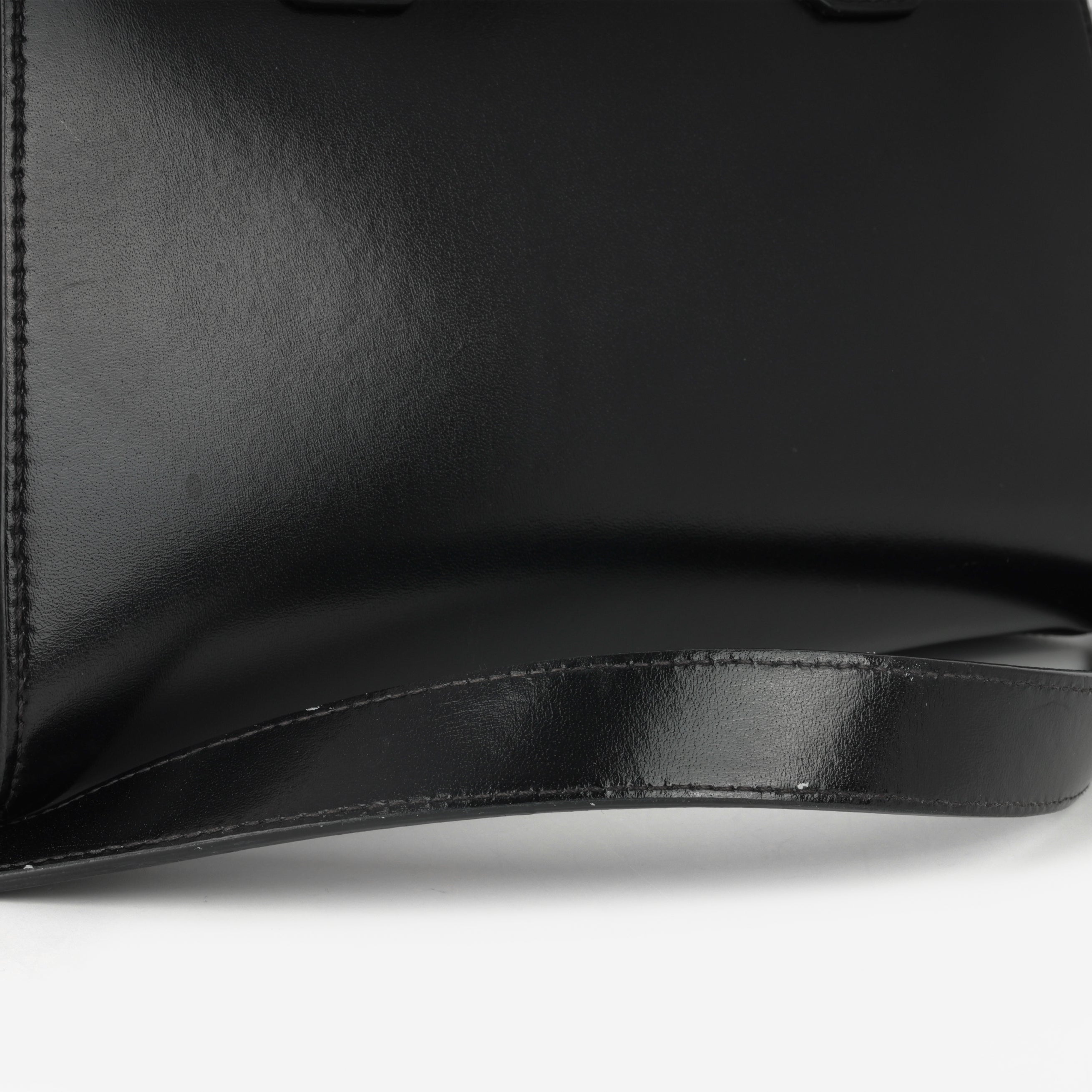 Givenchy Medium Antigona - Black Calfskin | Silver Hardware