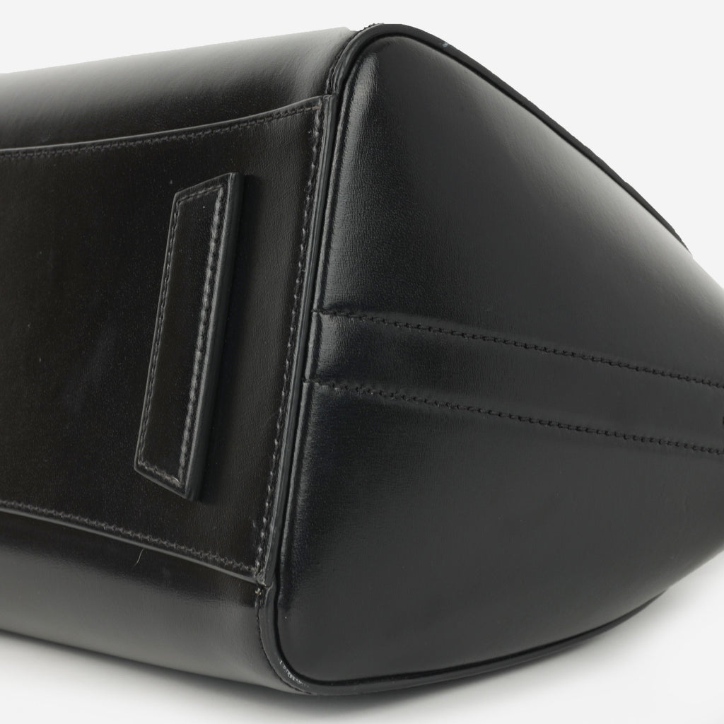 Givenchy Medium Antigona - Black Calfskin | Silver Hardware