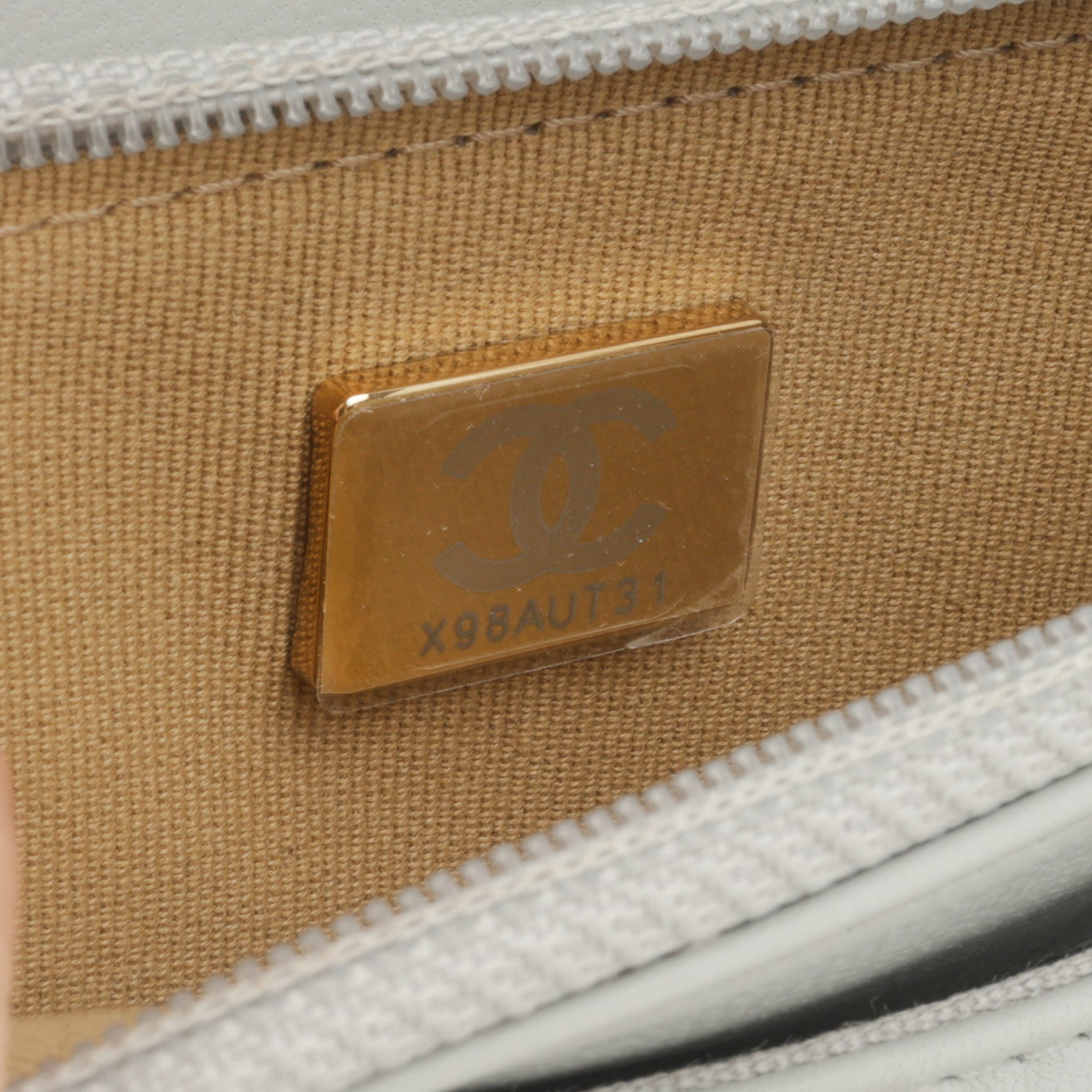 Pearl Crush Wallet On Chain - Grey Lambskin | Gold Hardware
