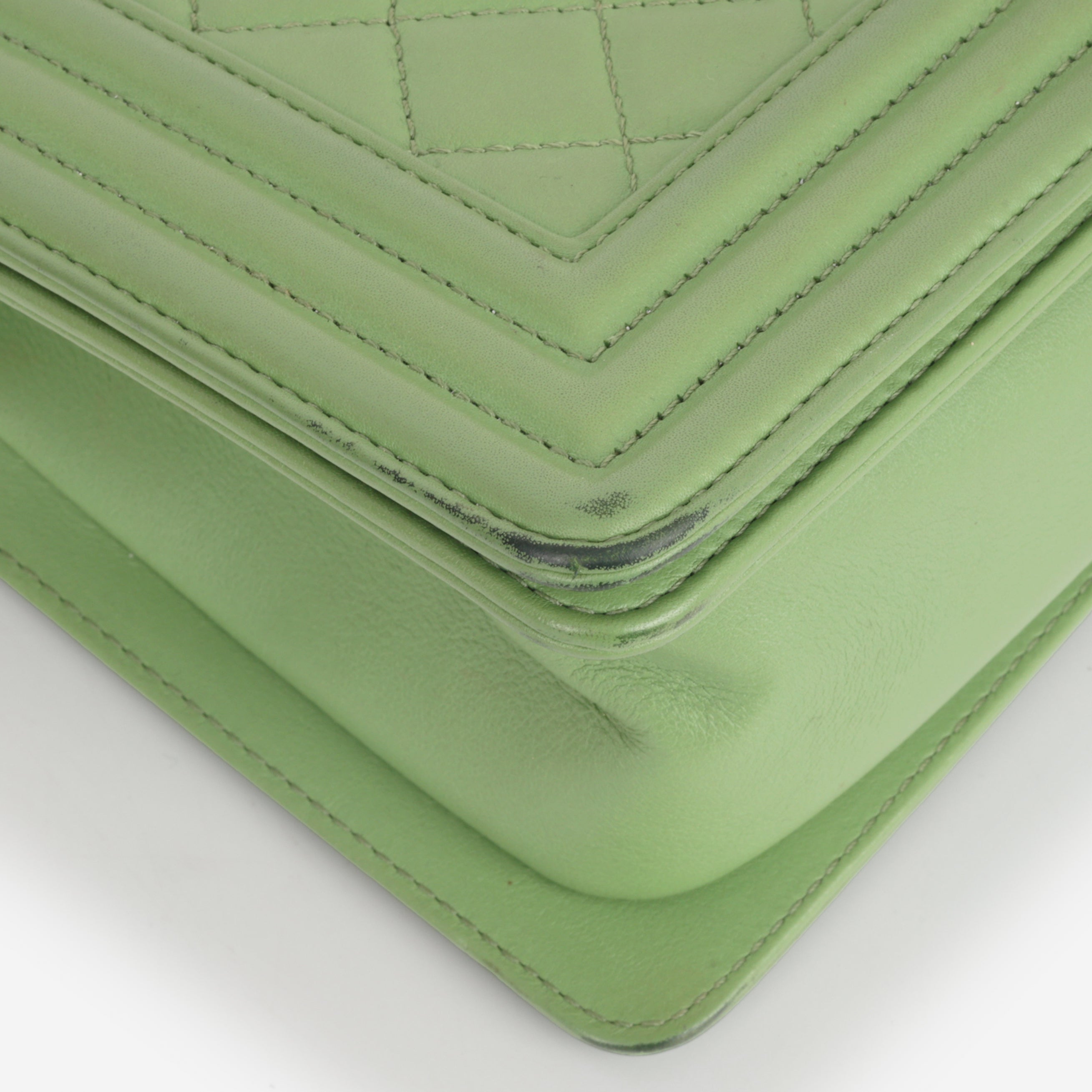 Chanel Old Medium Boy Bag - Green Quilted Lambskin | Champagne Gold Hardware