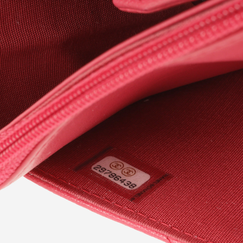 Chanel 19 Wallet on Chain - Raspberry Goatskin | Mixed Hardware