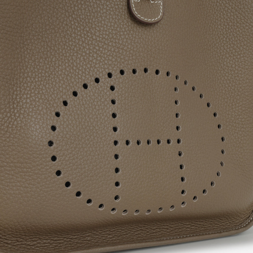 Hermès Evelyne PM - Etoupe Clemence | Gold Hardware