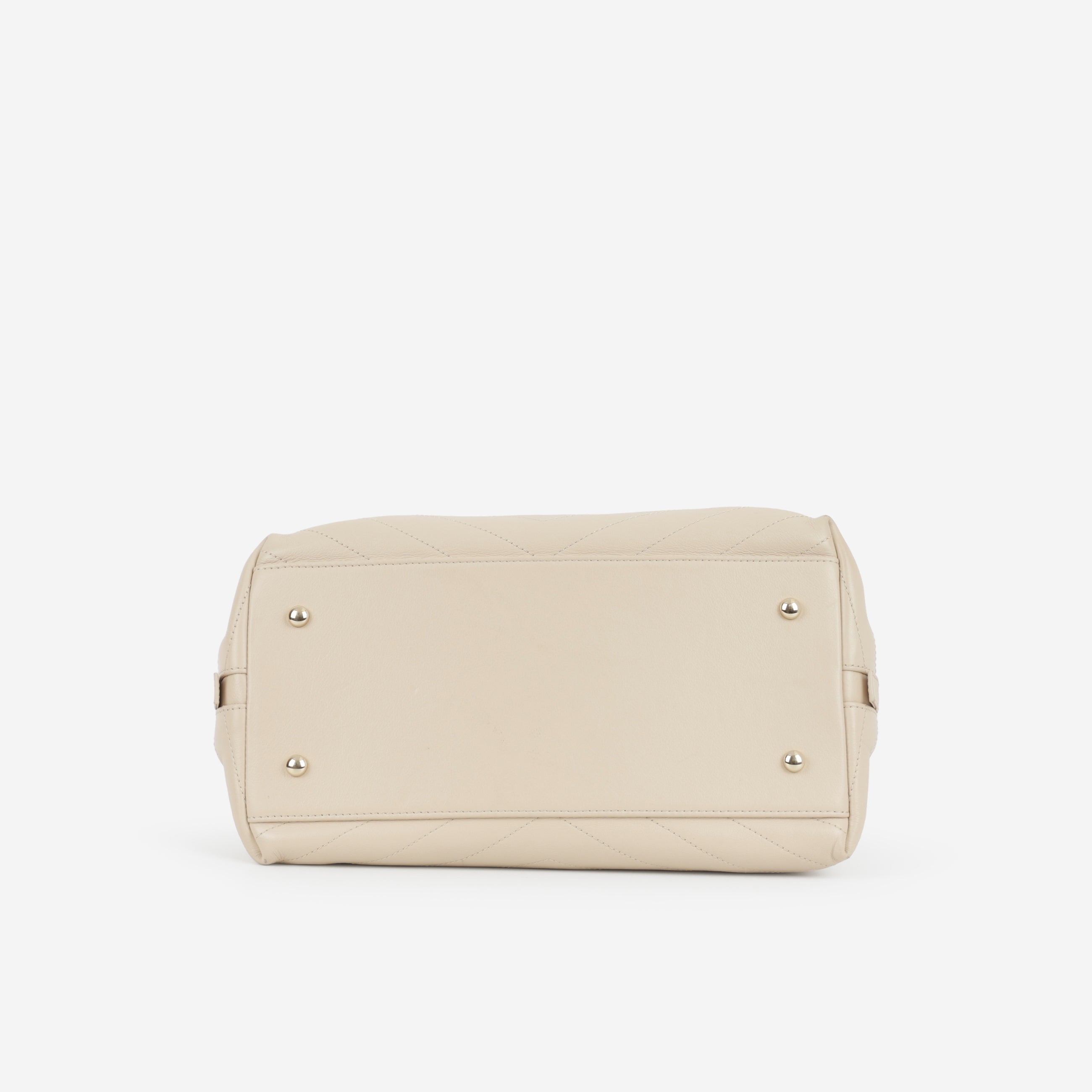 Chanel Small Chic Shopping Tote - Beige Chevron Calfskin | Champagne Gold Hardware