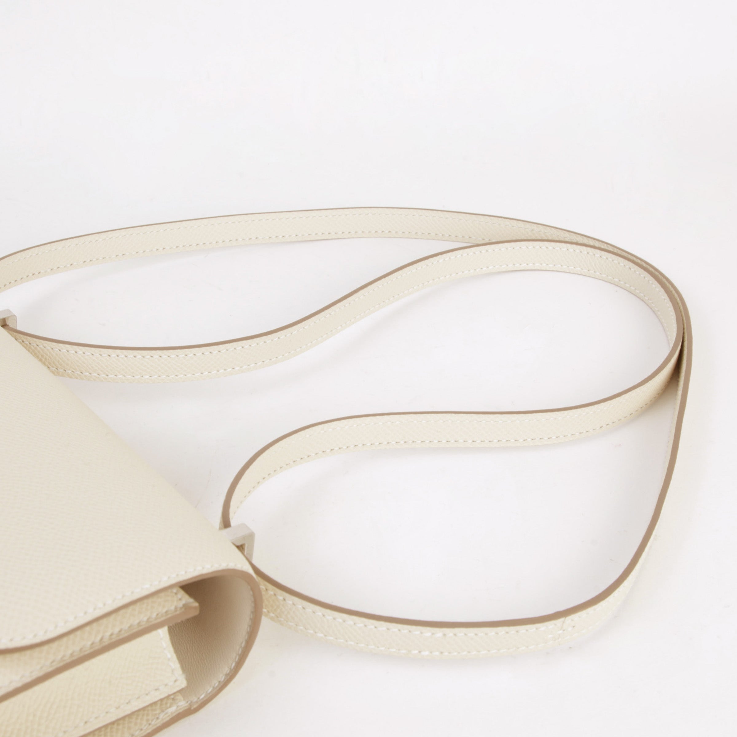 HERMÈS Constance Mini Craie (10) Epsom Lacquer Hardware Palladium hardware K (2025)