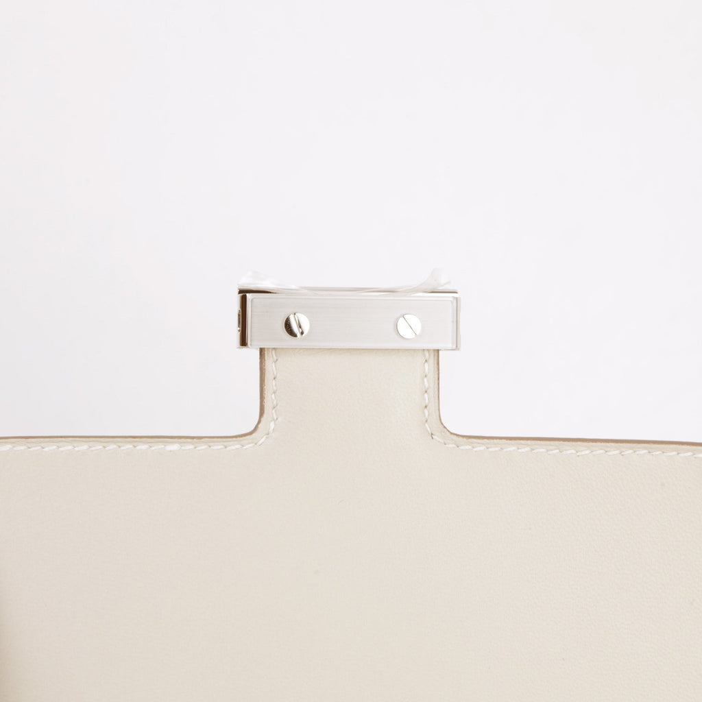 HERMÈS Constance Mini Craie (10) Epsom Lacquer Hardware Palladium hardware K (2025)
