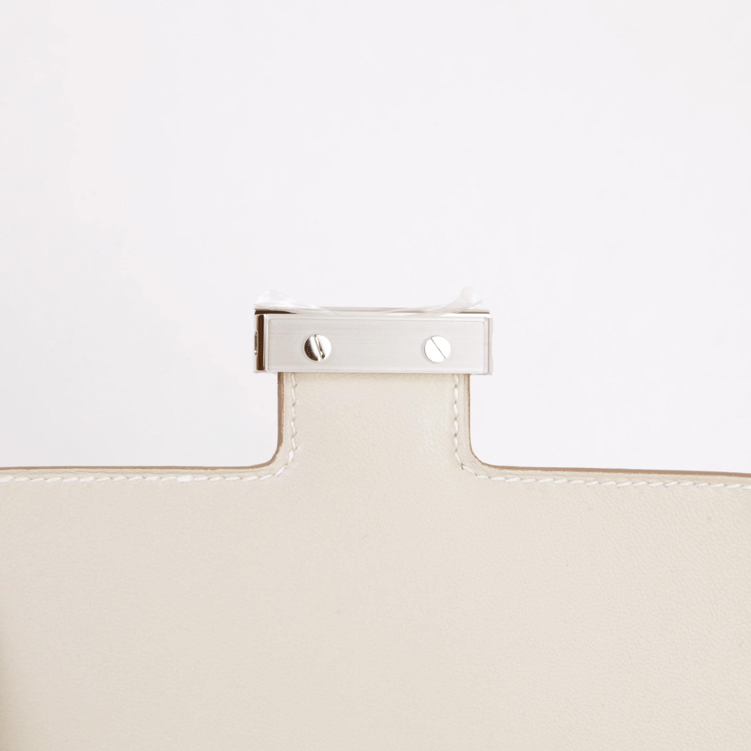 HERMÈS Constance Mini Craie (10) Epsom Lacquer Hardware Palladium hardware K (2025)